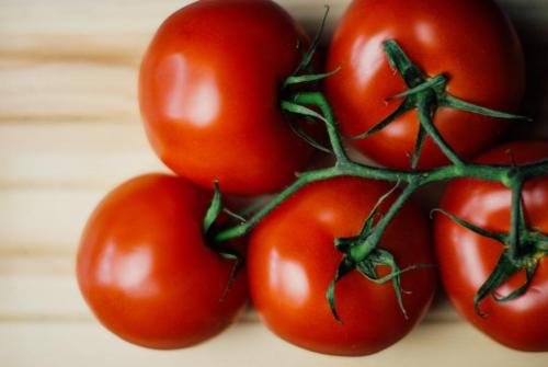 tomatos 
